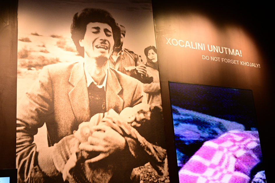Prezident İlham Əliyev Xocalı Soyqırımı Memorialının açılışında iştirak edib