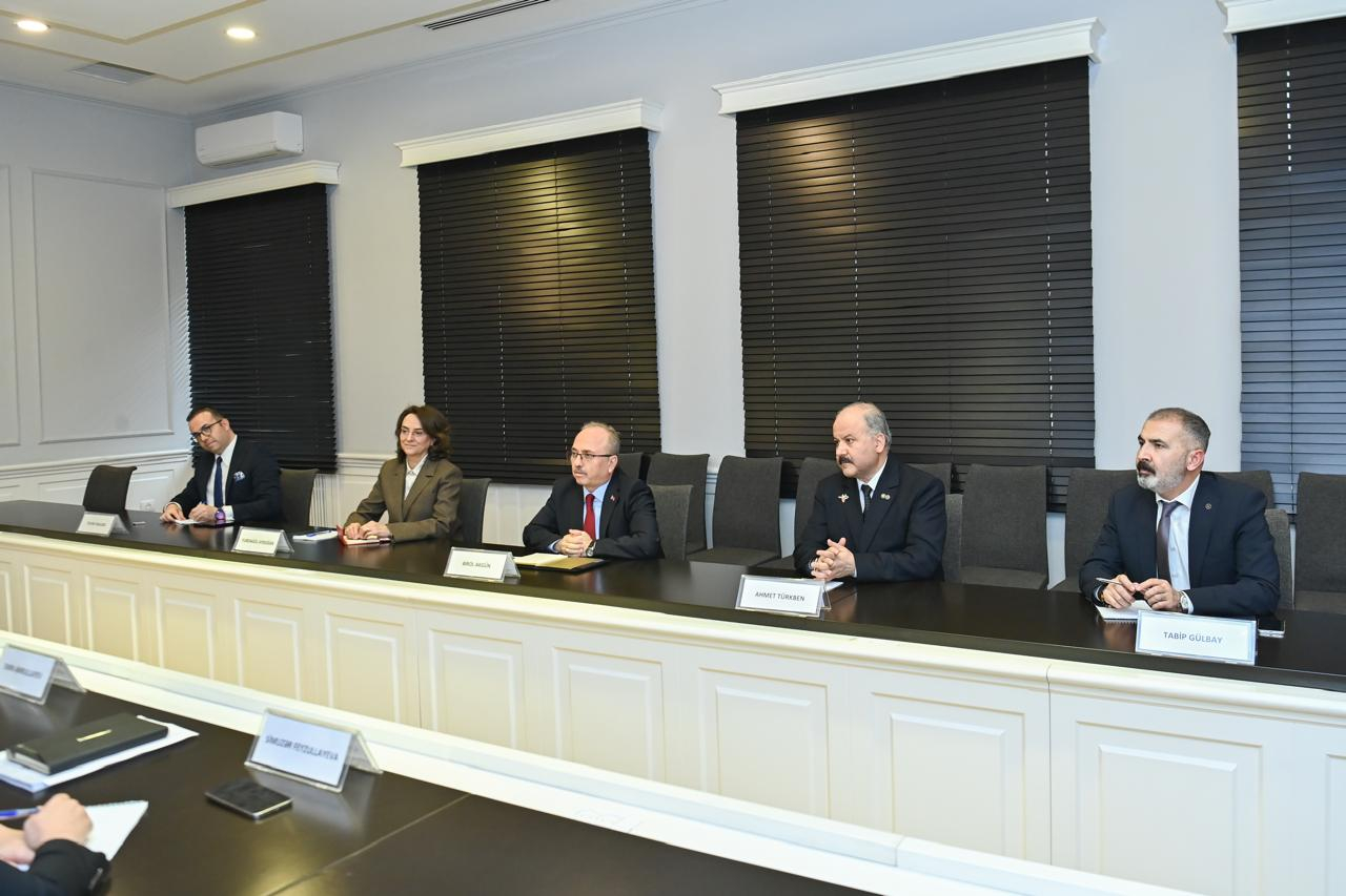 Elm və təhsil naziri Türkiyənin səfiri ilə görüşüb