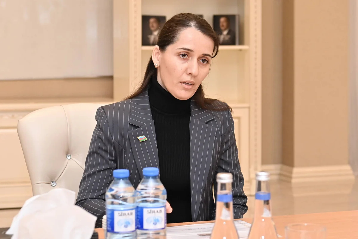 Elm və təhsil naziri Sumqayıtda vətəndaşları qəbul edib