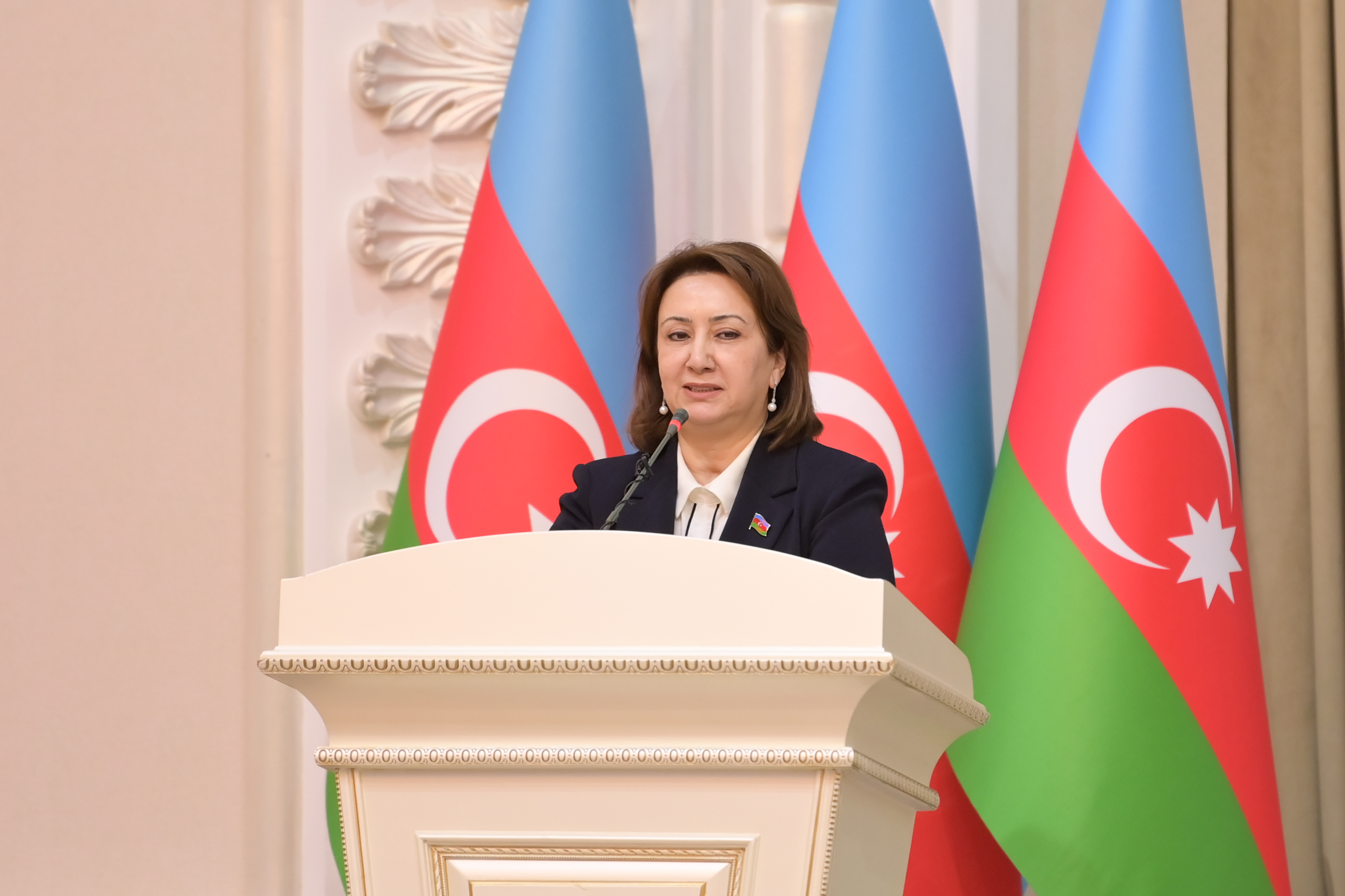 Abşeronda regional təhsil konfransı keçirilib