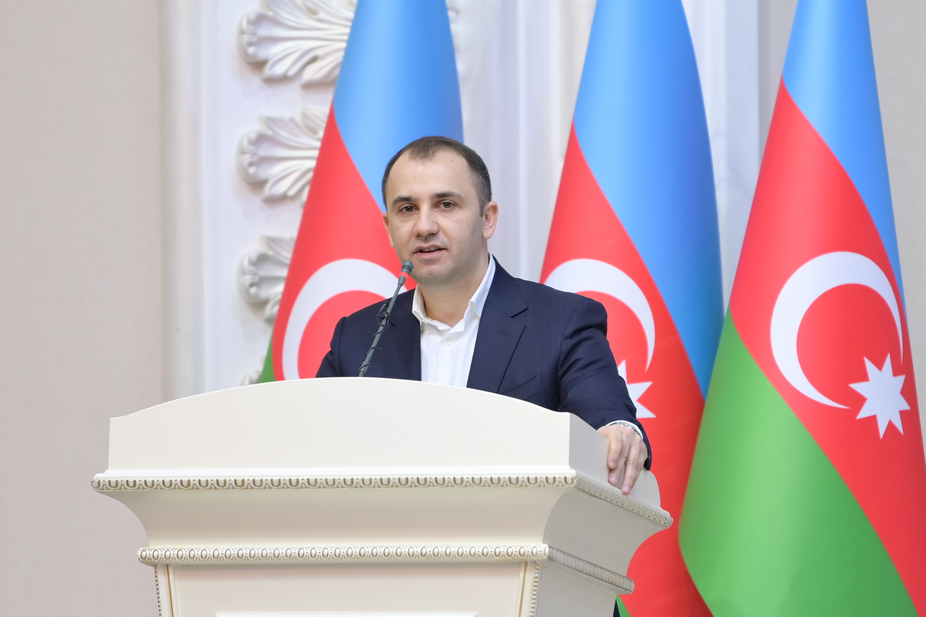 Kənan Kərimzadə: Şəraitsiz məktəblərimizin sayı 400-ə enib