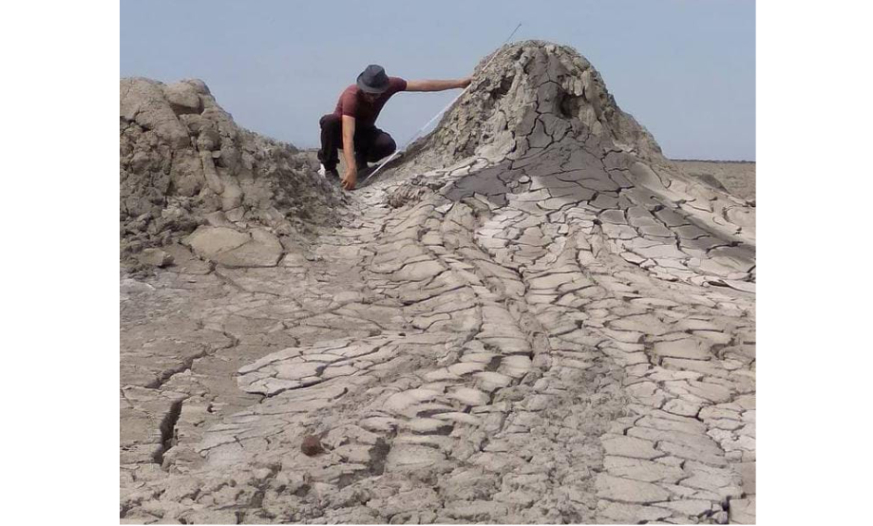 Dağa-daşa marağı onu elmə gətirdi