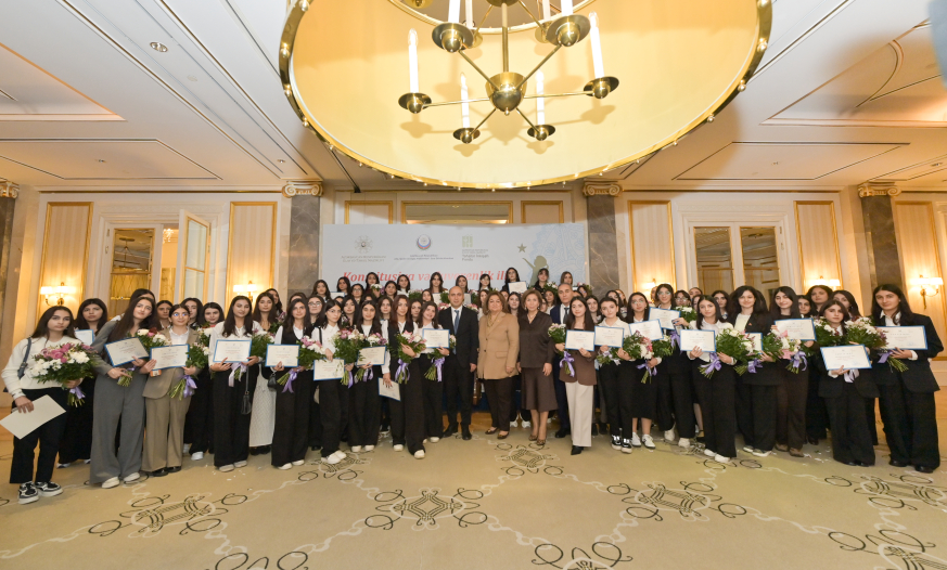 Təhsilin İnkişafı Fondu 500-dən çox qızın təhsilinə dəstək olub