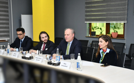 EATDA-da "ZEISS" şirkətinin təmsilçisi ilə görüş keçirilib 