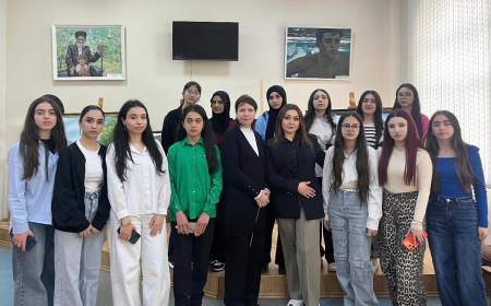 STK-nın tələbələri Təhsil Muzeyinə ekskursiya ediblər 