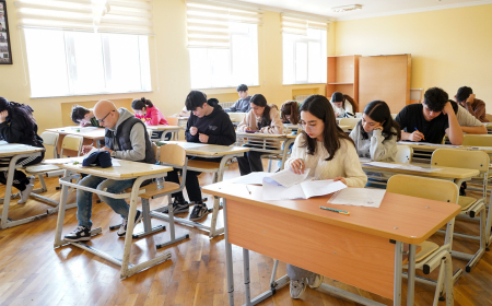 Buraxılış imtahanında 9 nəfərdə mobil telefon aşkarlanıb 