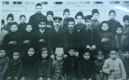 Ana dilində ilk orta məktəb – Milli təhsilin başlanğıcı 