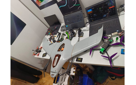 Şagirdlər robotları bir platformadan idarə edən sistem hazırladılar 