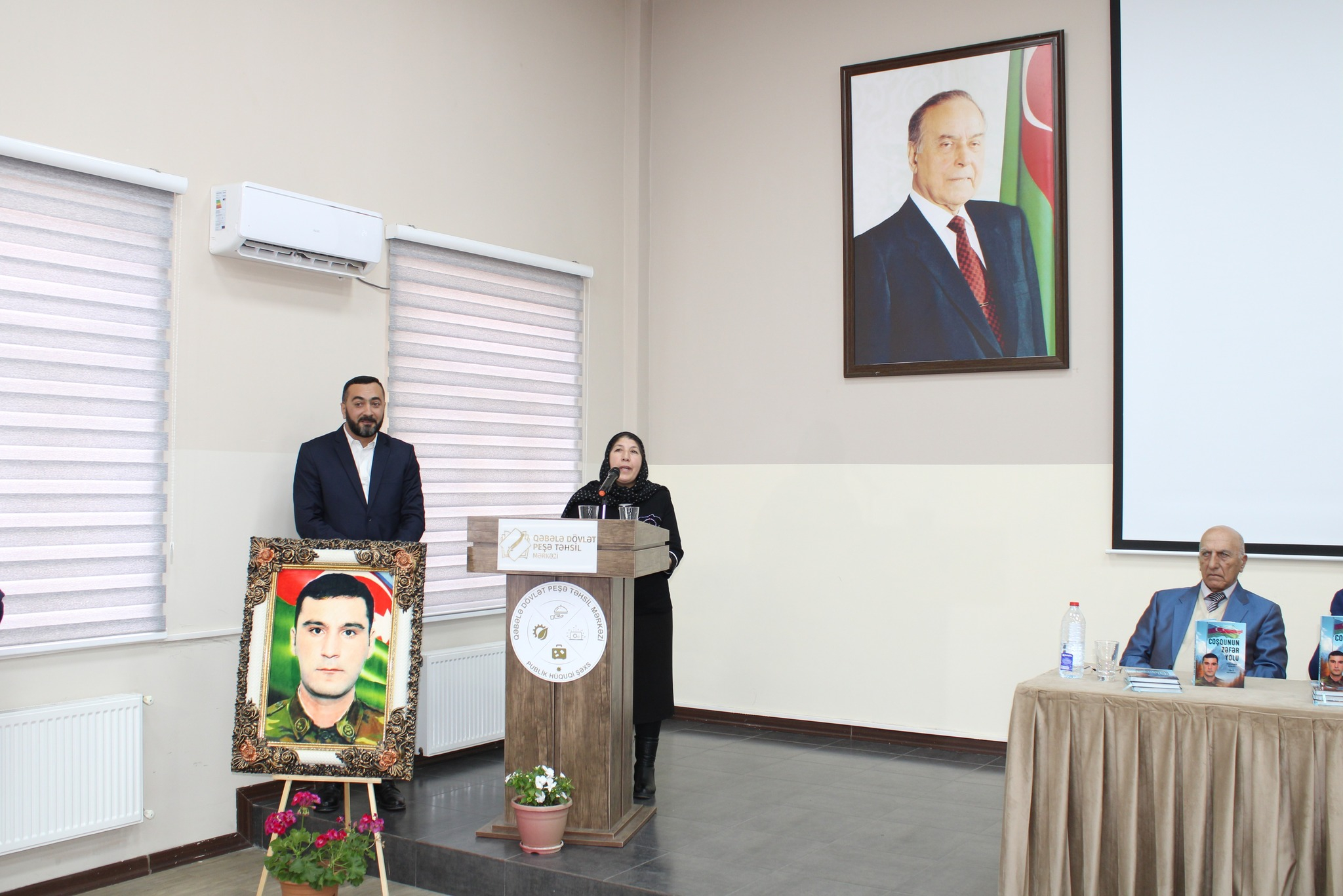 Qəbələdə “Coşqunun zəfər yolu” kitabının təqdimatı keçirilib