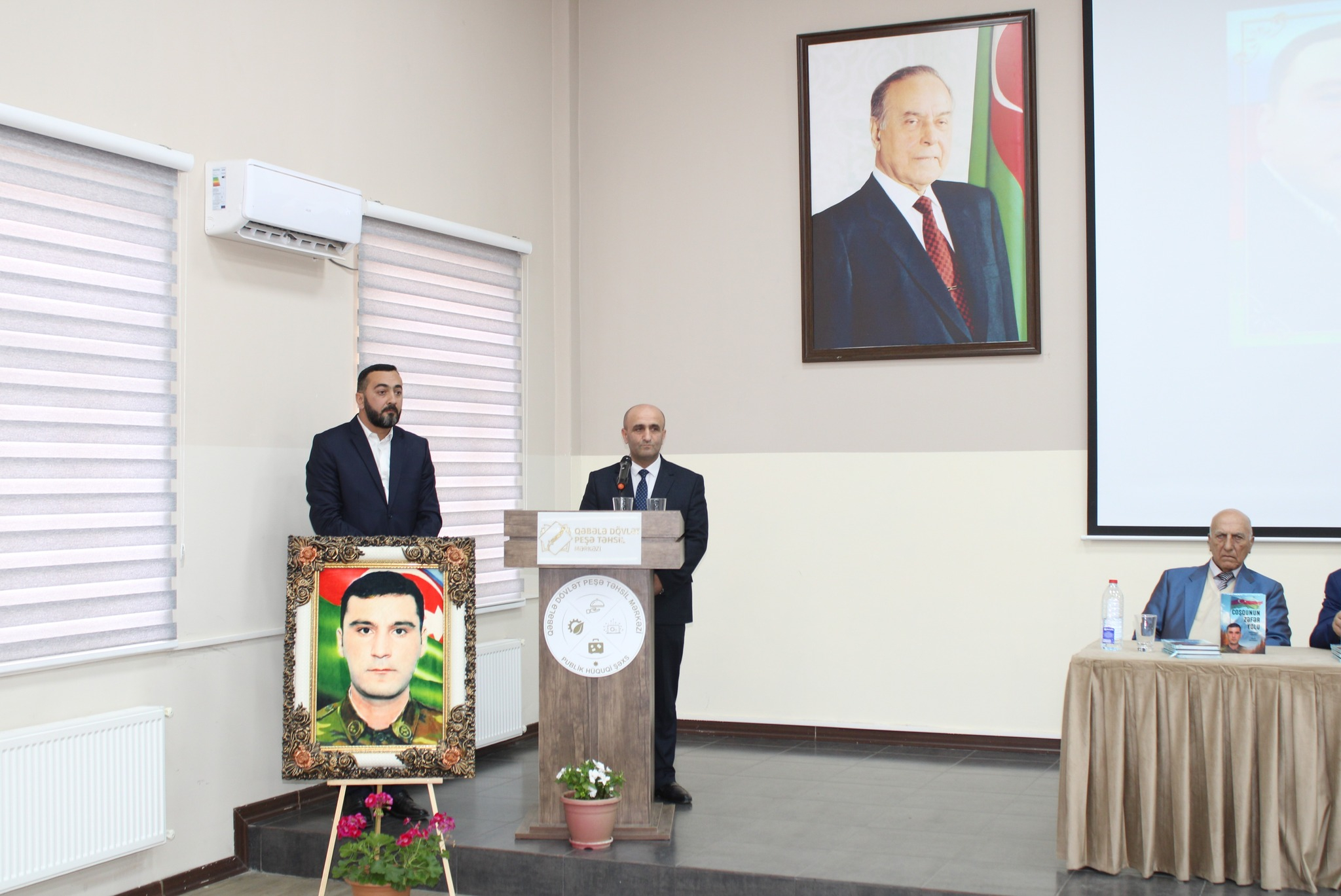 Qəbələdə “Coşqunun zəfər yolu” kitabının təqdimatı keçirilib