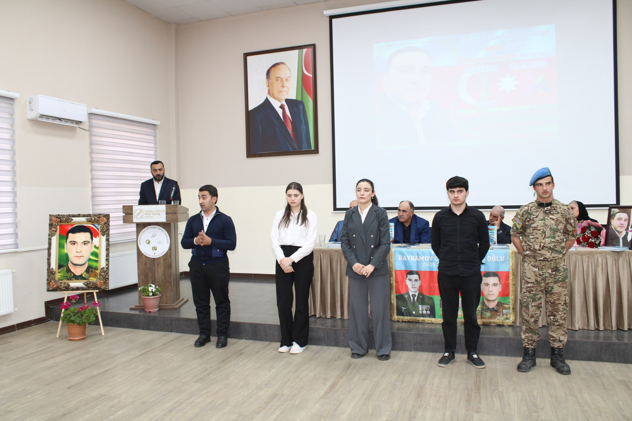 Qəbələdə “Coşqunun zəfər yolu” kitabının təqdimatı keçirilib