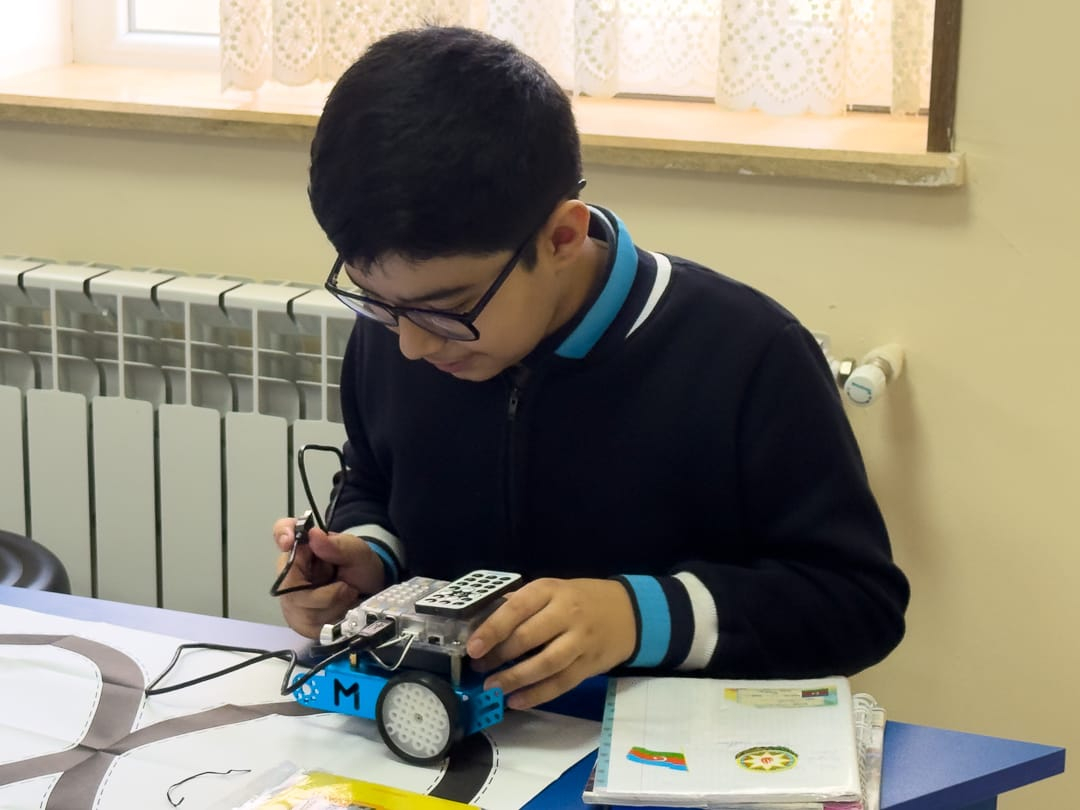 Naxçıvan şəhərinin məktəblərində 17 STEAM otağı yaradılıb