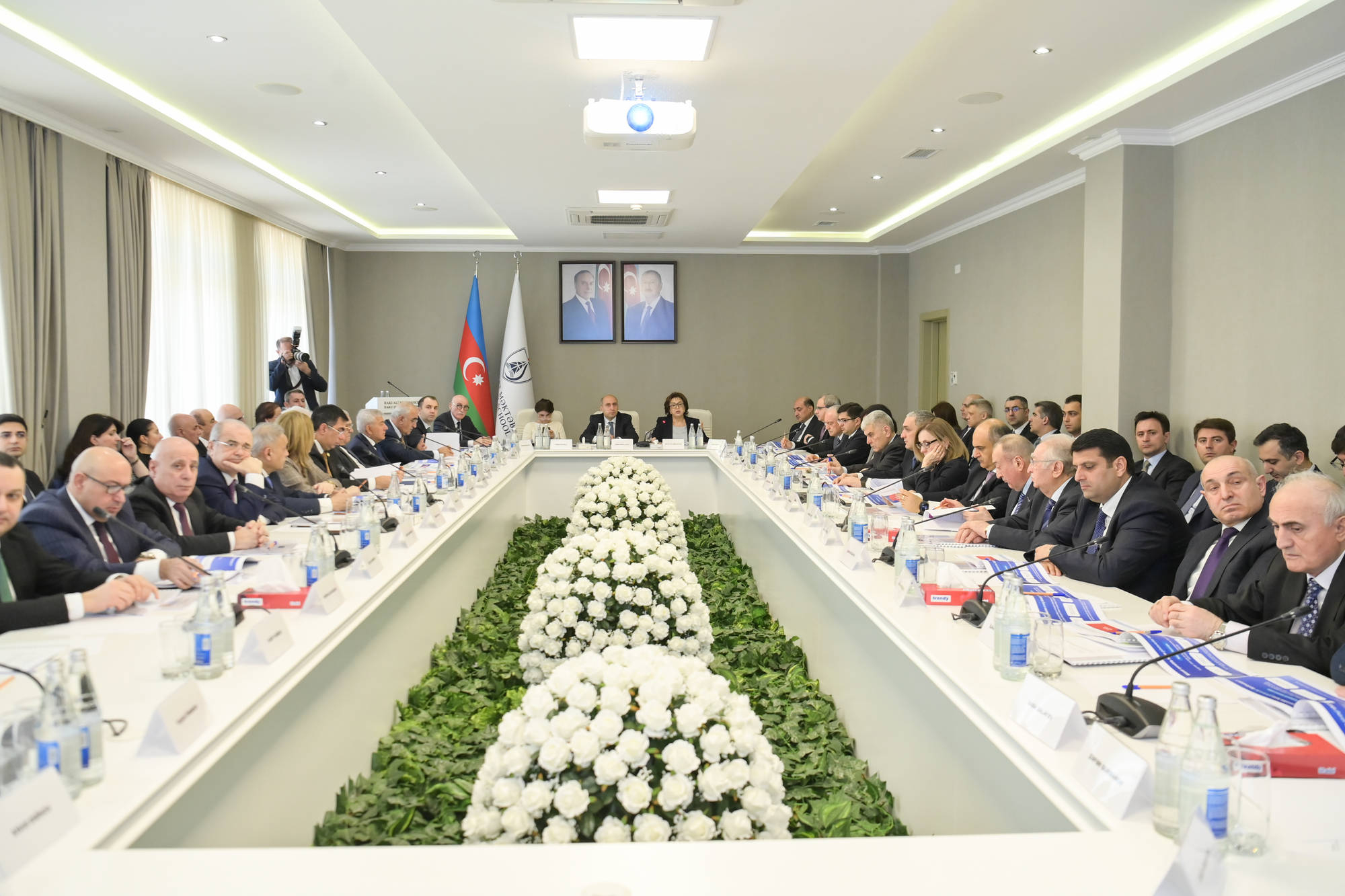 Ali təhsil müəssisələrinin rəhbərləri ilə görüş keçirilib