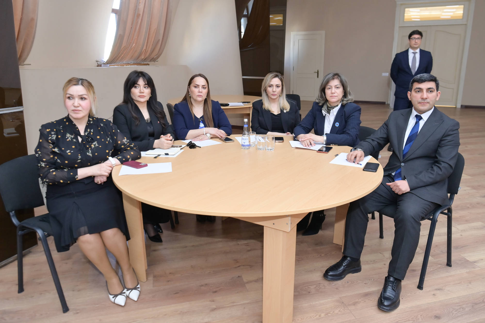 Elm və təhsil naziri yeni direktorlarla məktəb idarəetməsini müzakirə etdi