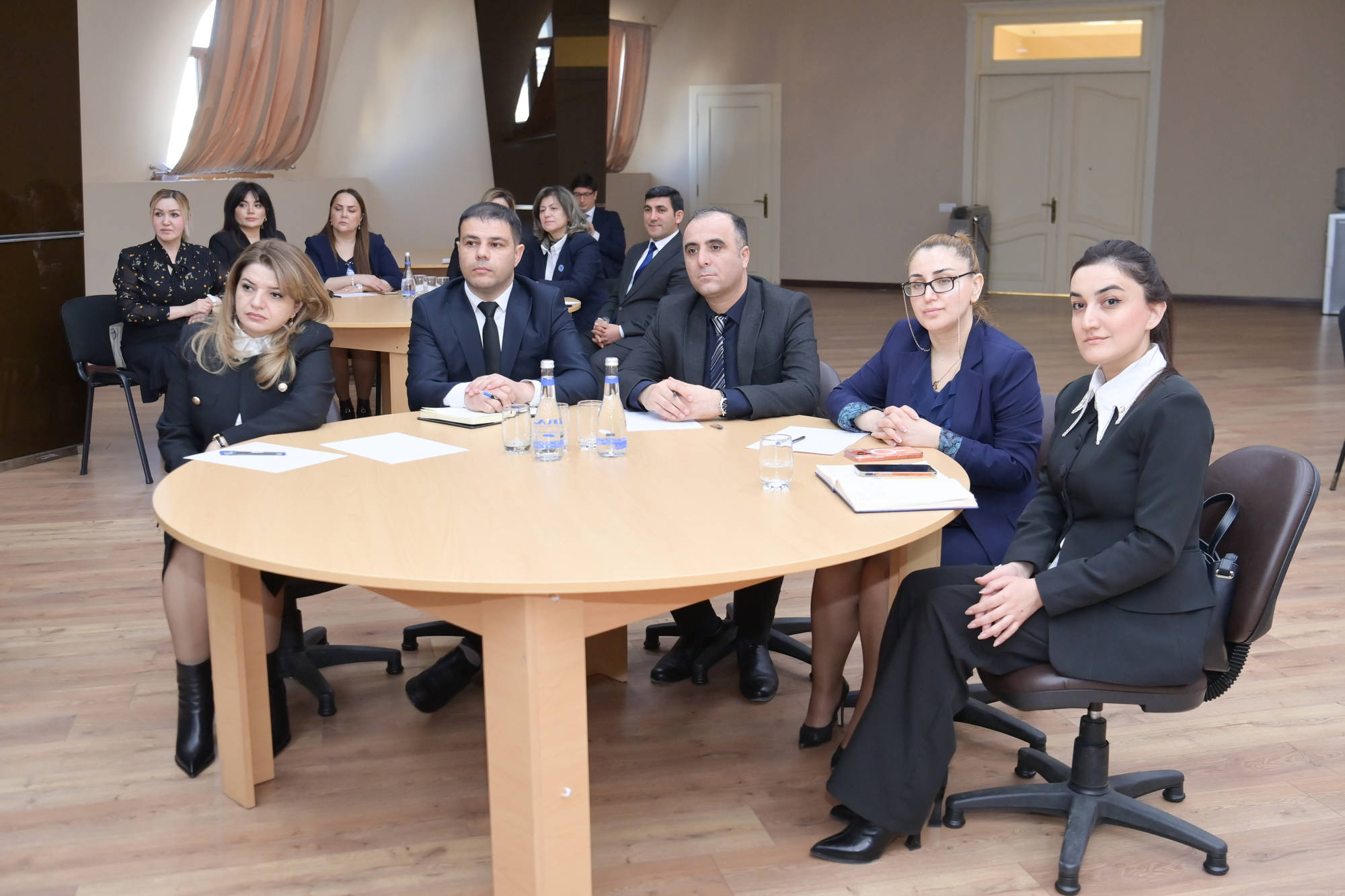 Elm və təhsil naziri yeni direktorlarla məktəb idarəetməsini müzakirə etdi