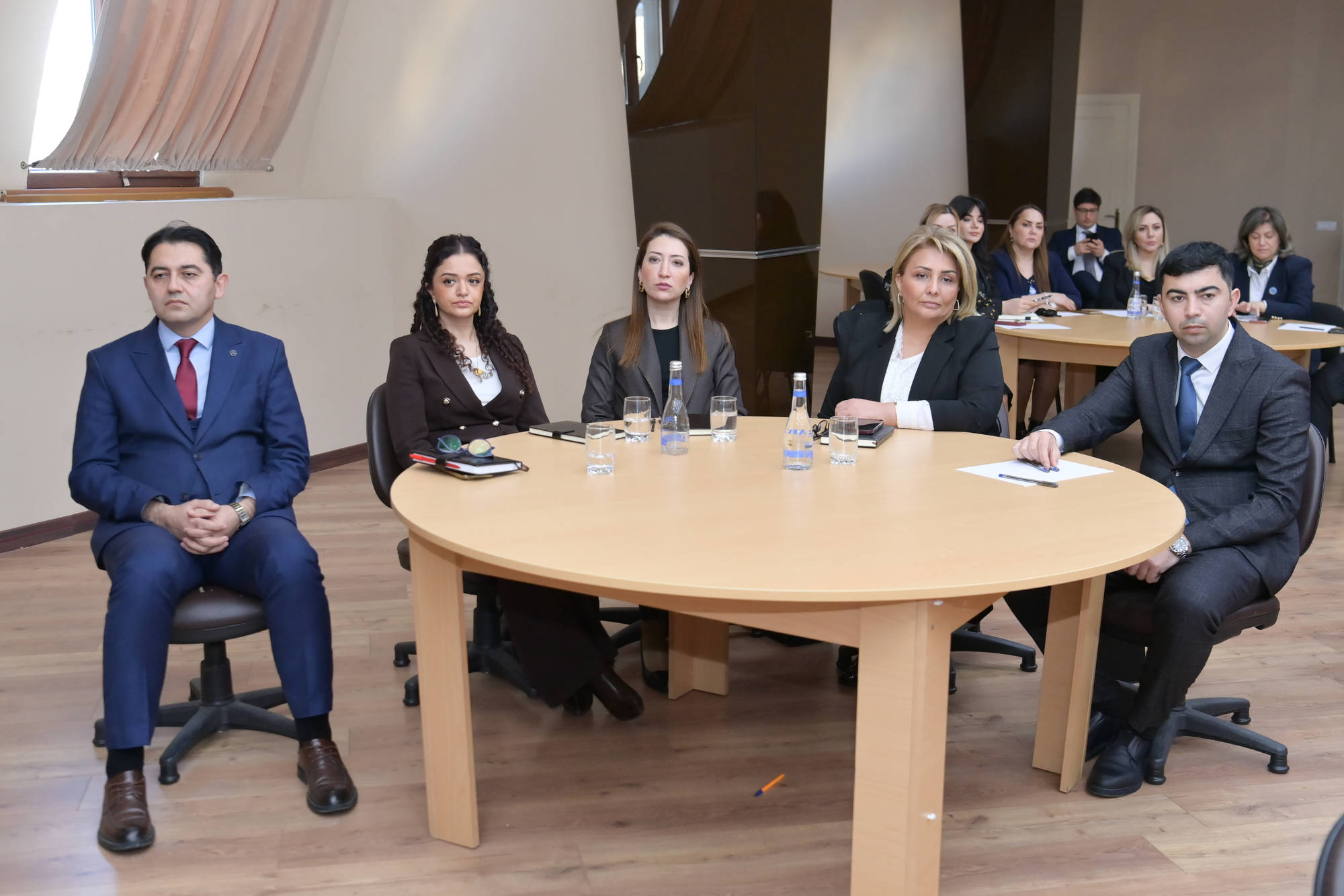 Elm və təhsil naziri yeni direktorlarla məktəb idarəetməsini müzakirə etdi