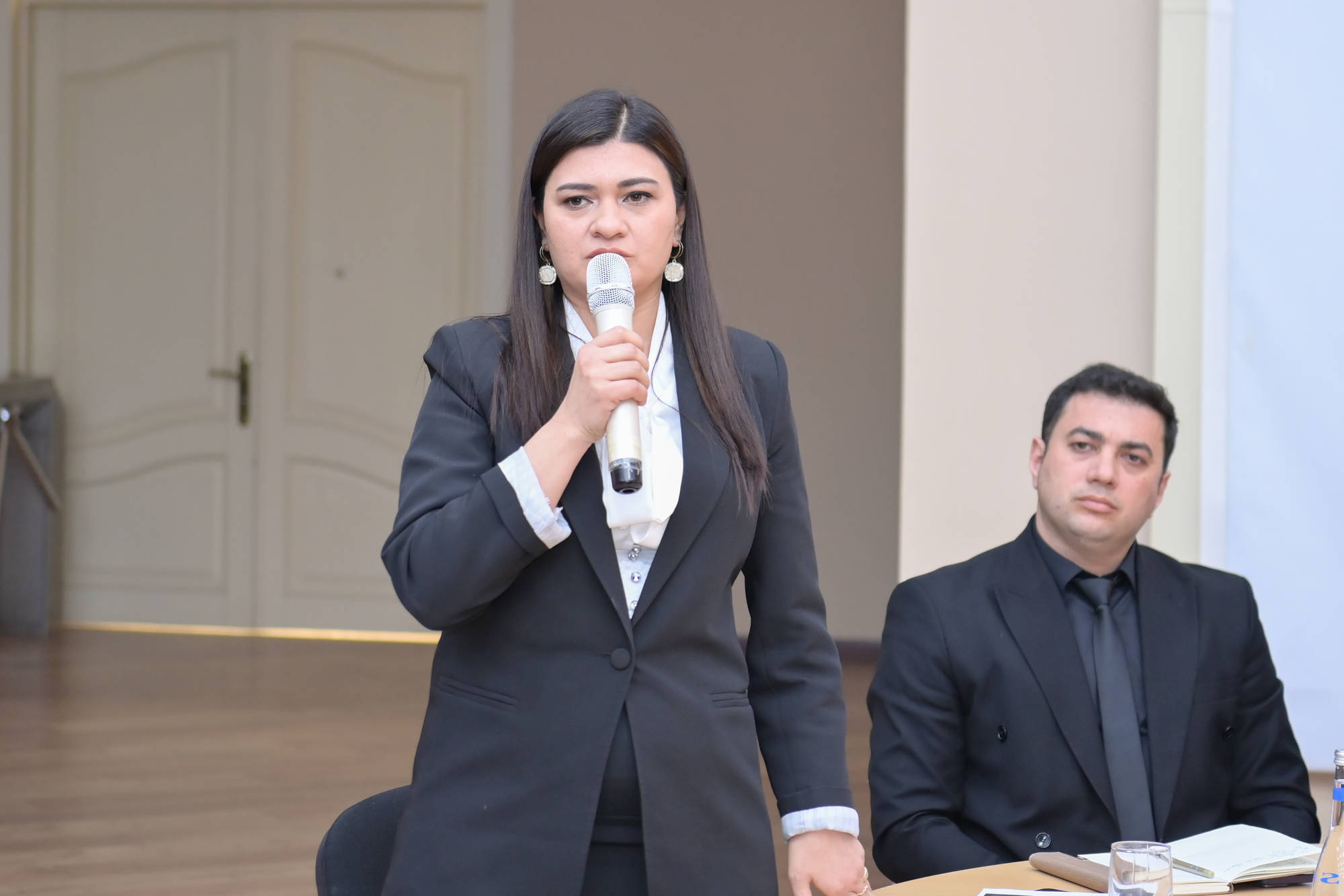 Elm və təhsil naziri yeni direktorlarla məktəb idarəetməsini müzakirə etdi