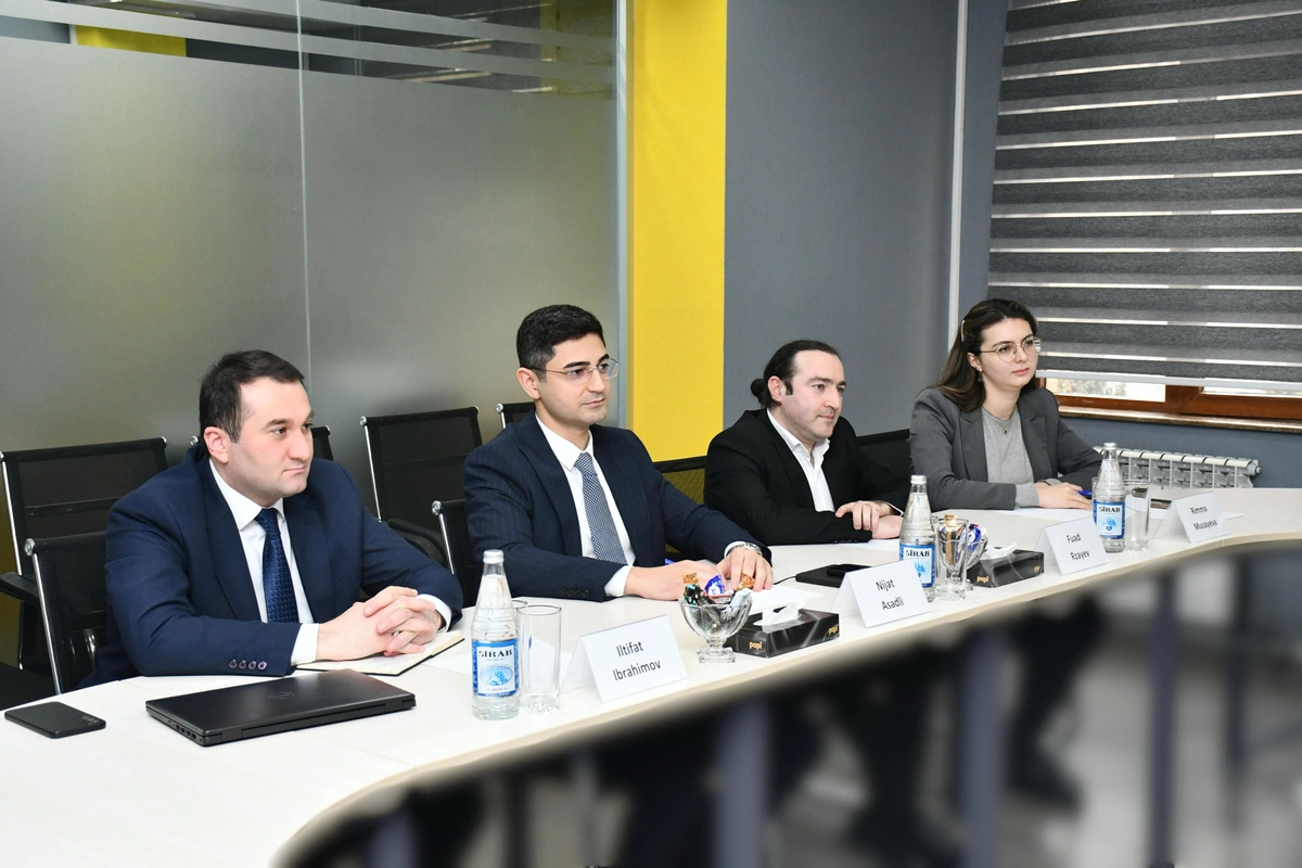 EATDA-da "ZEISS" şirkətinin təmsilçisi ilə görüş keçirilib