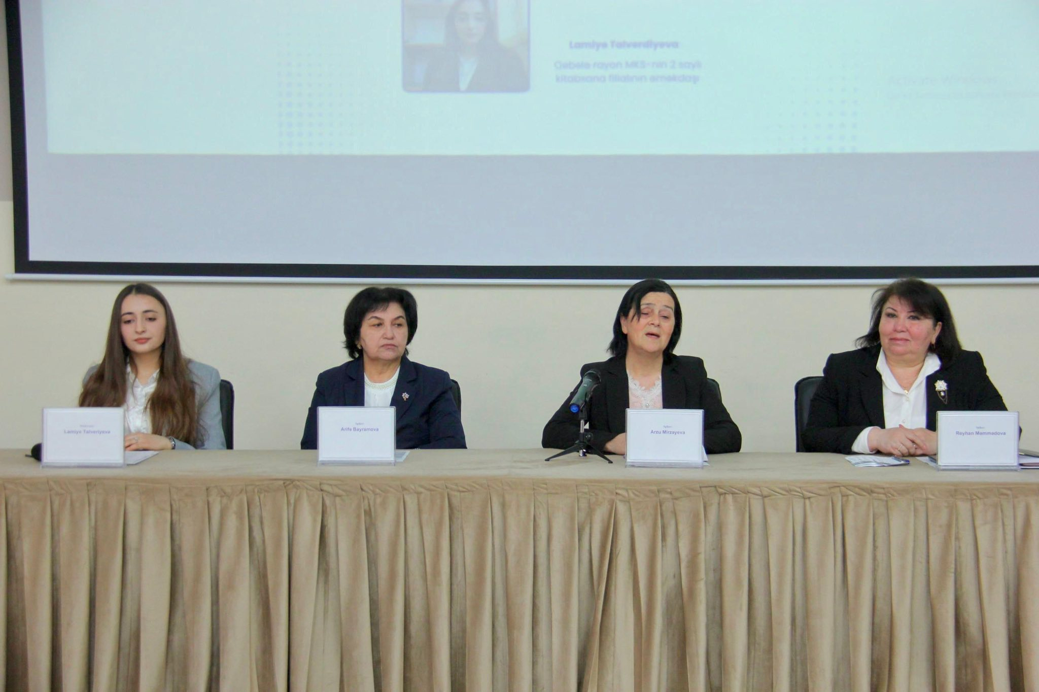 Qəbələdə qadın liderliyi və inkişaf imkanları müzakirə olunub