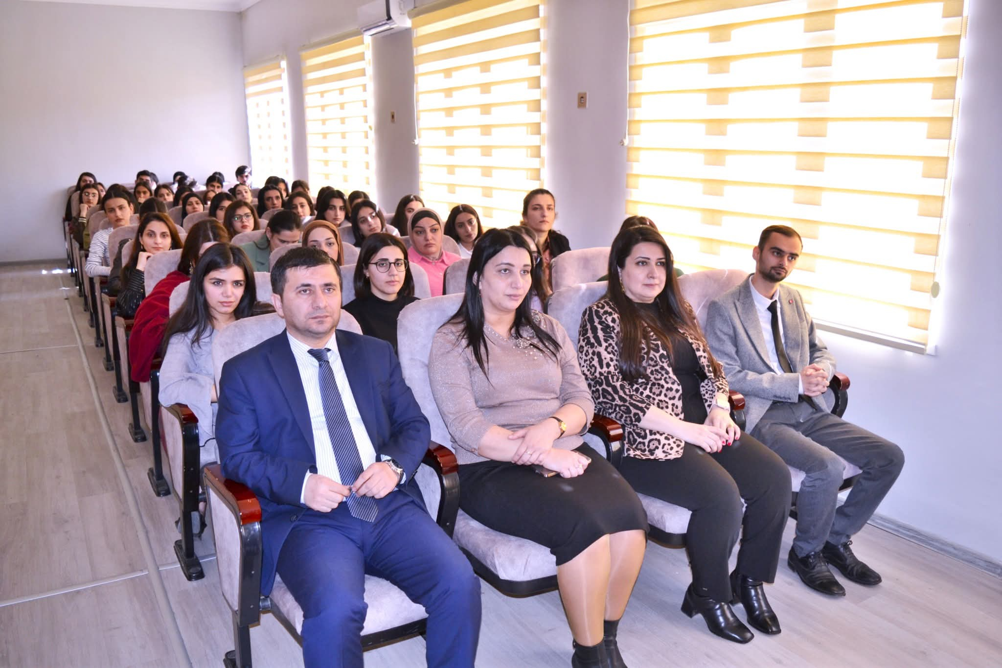 Kollecdə “Gələcəyin kodu” adlı təlim keçirilib