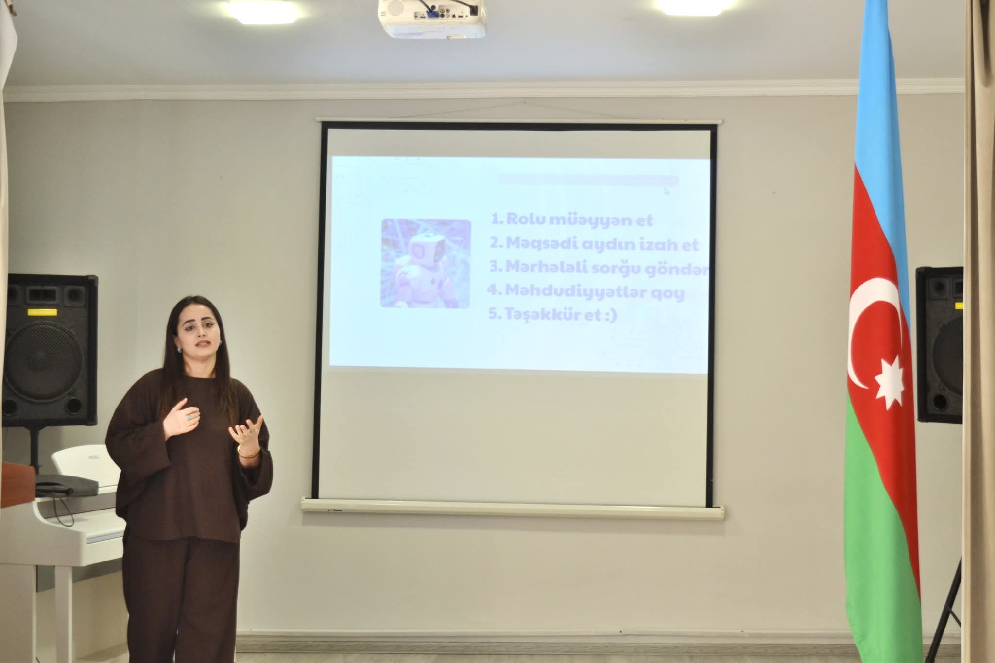 Kollecdə “Gələcəyin kodu” adlı təlim keçirilib