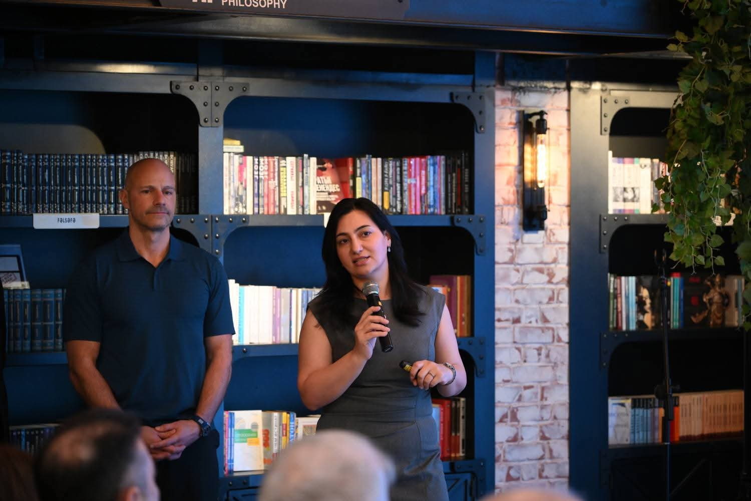 Fizioterapiyaya həsr olunmuş yeni kitab oxuculara təqdim edilib