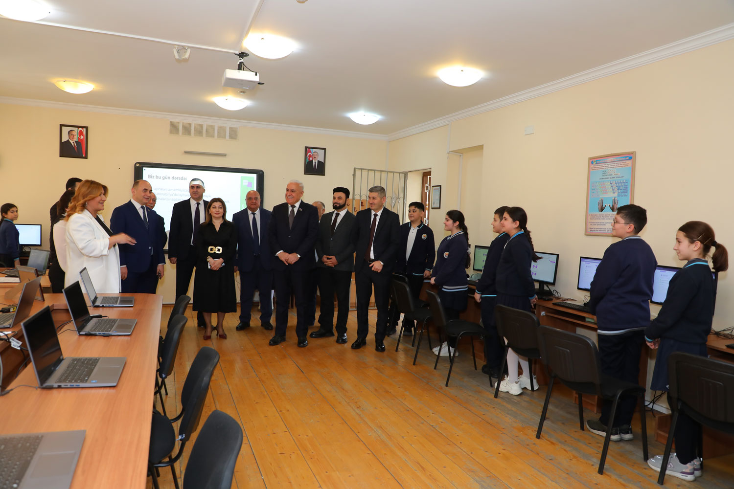 “Məktəb ictimai müzakirədə” layihəsi çərçivəsində görüş keçirilib