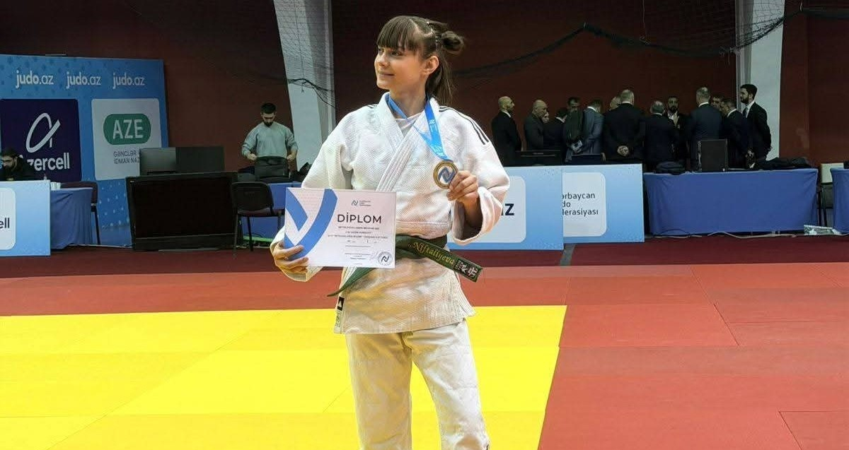 Sumqayıt məktəblisi turnirin qalibi oldu