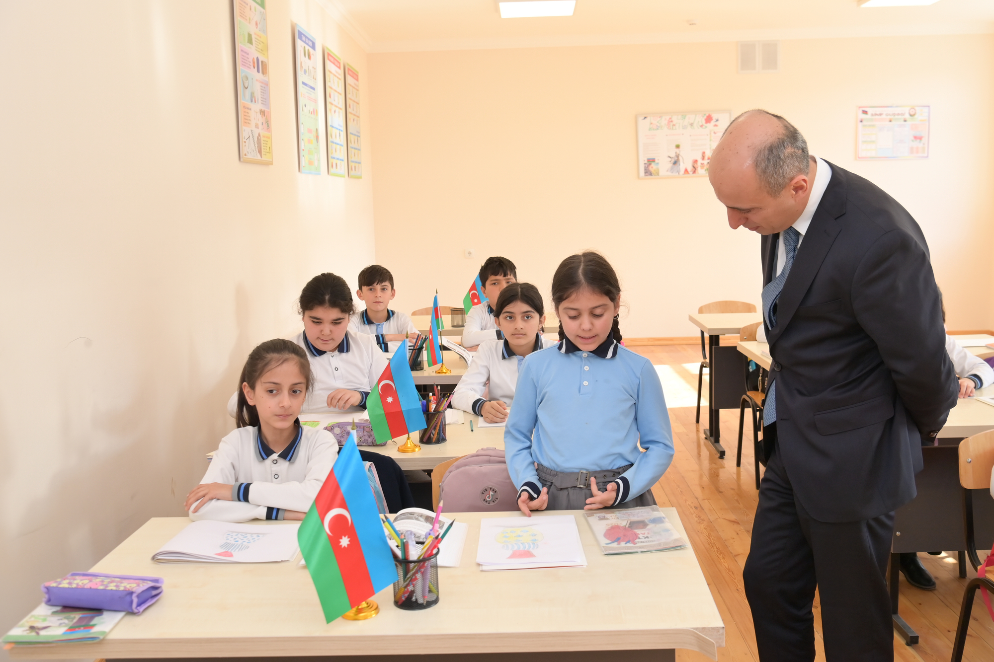 Elm və təhsil naziri Xankəndi və Xocalıda təhsil müəssisələrində olub