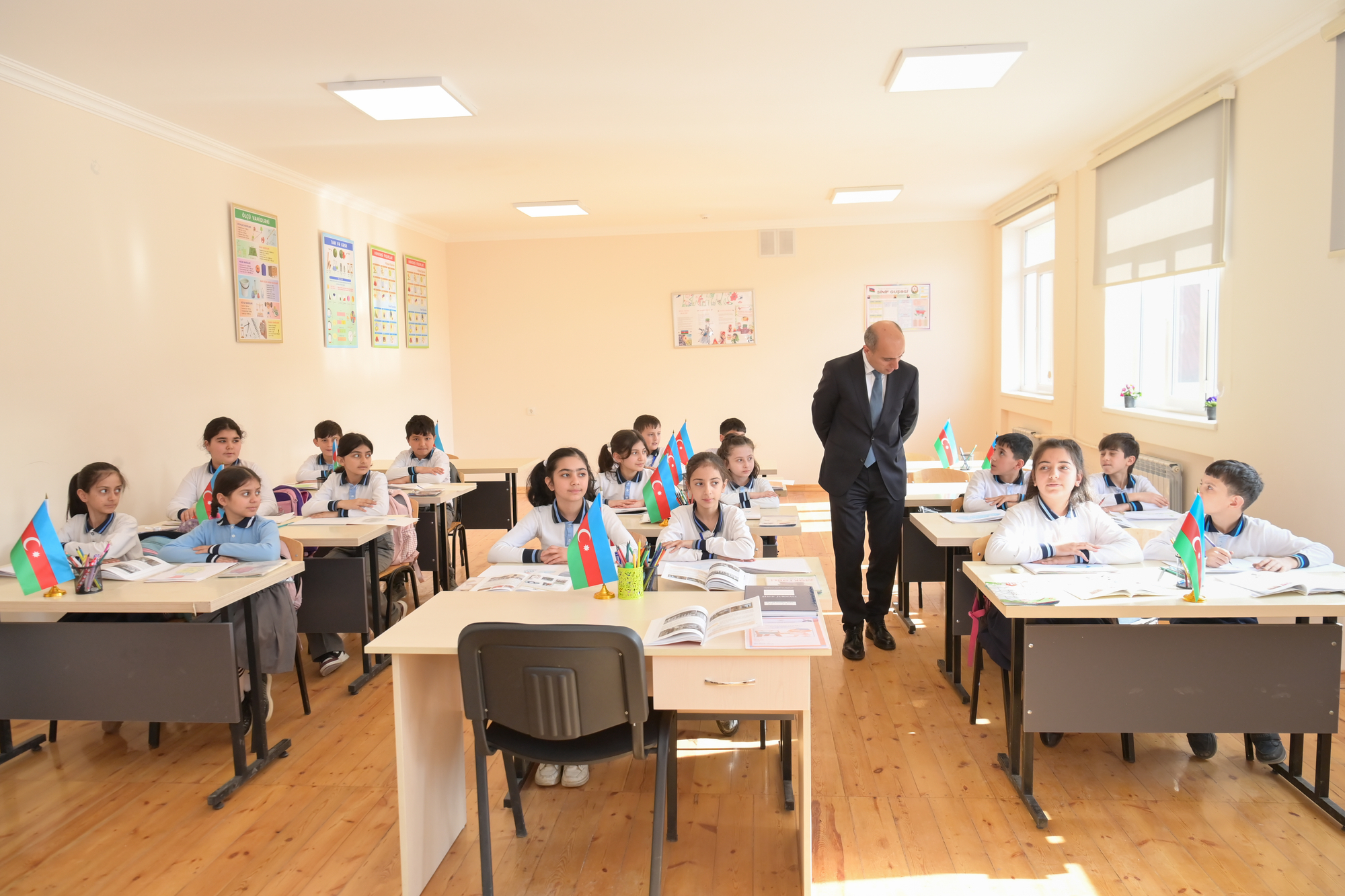 Elm və təhsil naziri Xankəndi və Xocalıda təhsil müəssisələrində olub