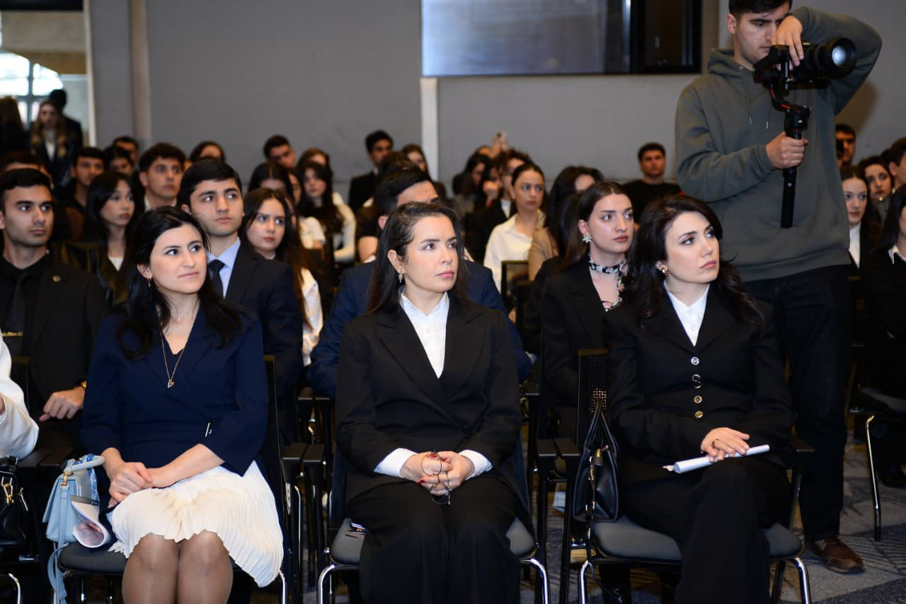 “Təhsilinlə fərqlən: Qlobal təcrübə, milli dəyər” adlı tədbir keçirilib