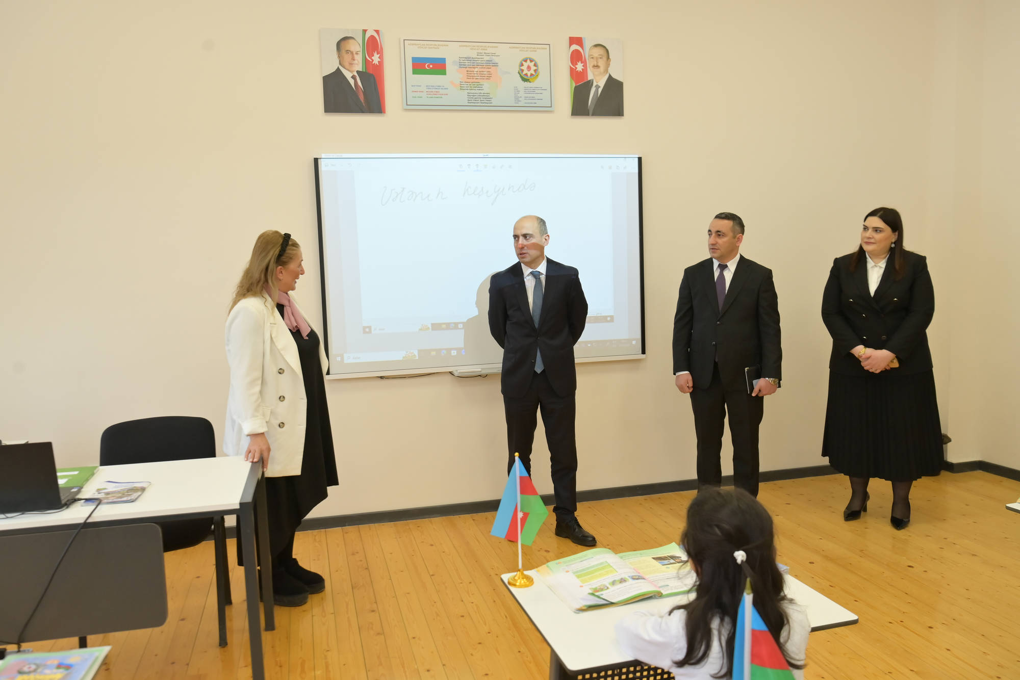 Elm və təhsil naziri Şuşada tədris prosesini izləyib