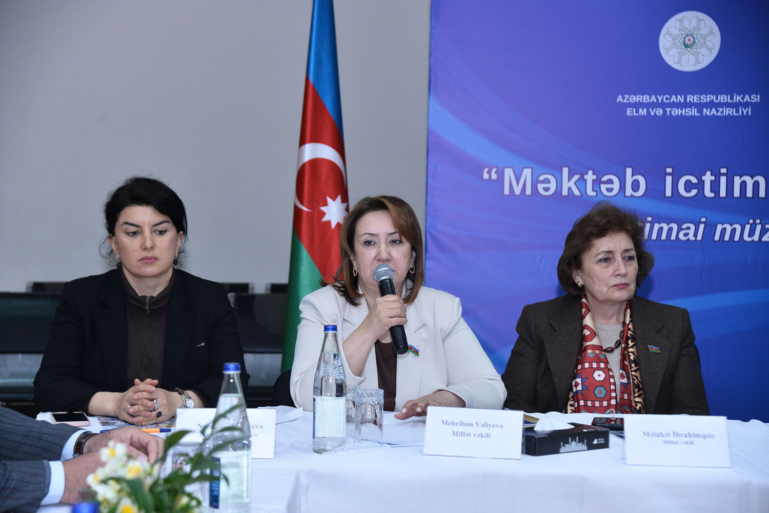 “Məktəb ictimai müzakirədə” layihəsi çərçivəsində növbəti görüş keçirilib