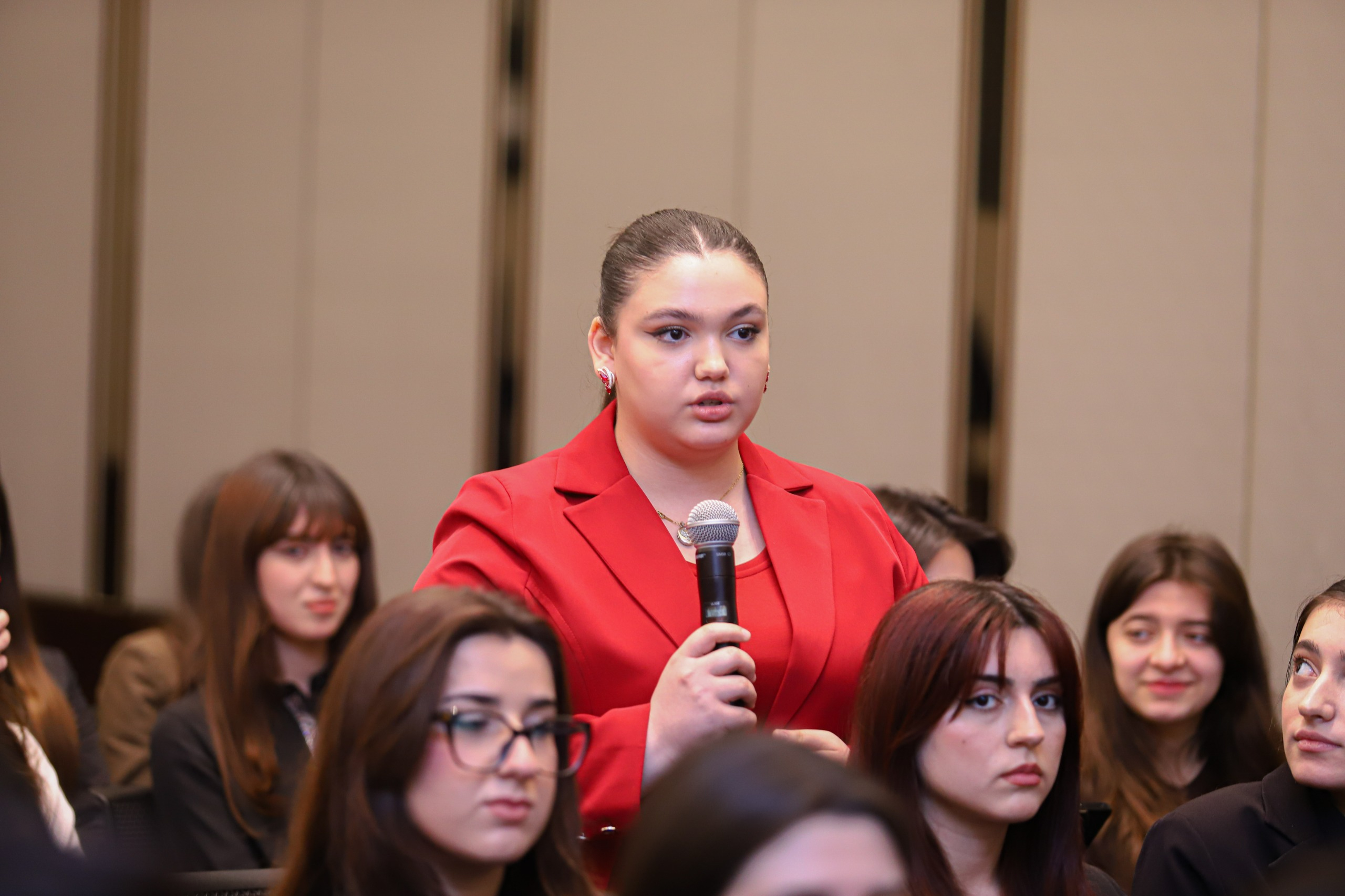 “Atropatena – Adorbayqan adlı dövlətin yaranması”  kitabının təqdimatı keçirilib