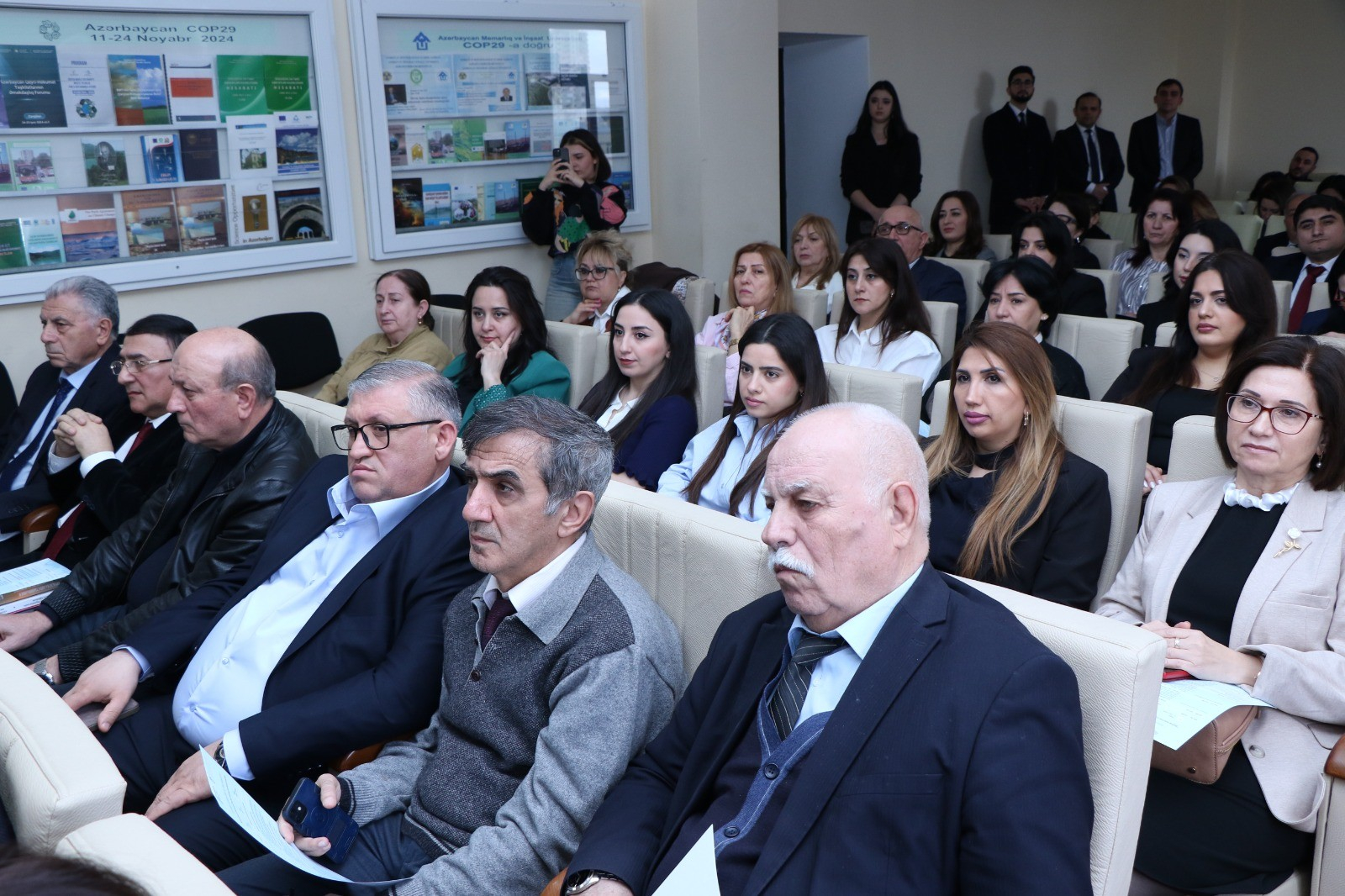 AzMİU-da “Dayanıqlı şəhərlərin su təhlükəsizliyi” mövzusunda konfrans keçirilib