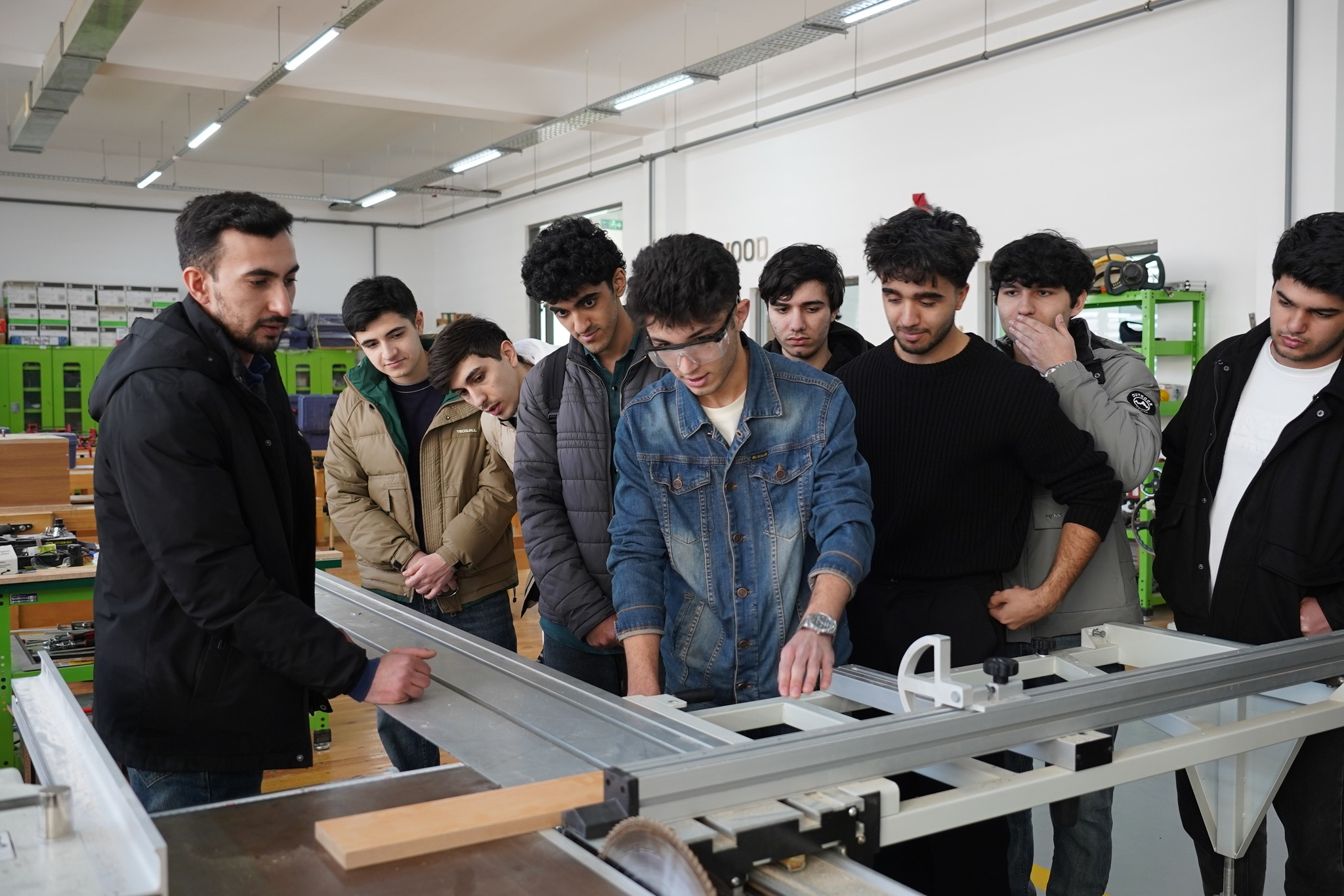 Sənaye və İnnovasiyalar üzrə Bakı Dövlət Peşə Təhsil Mərkəzində infotur olub