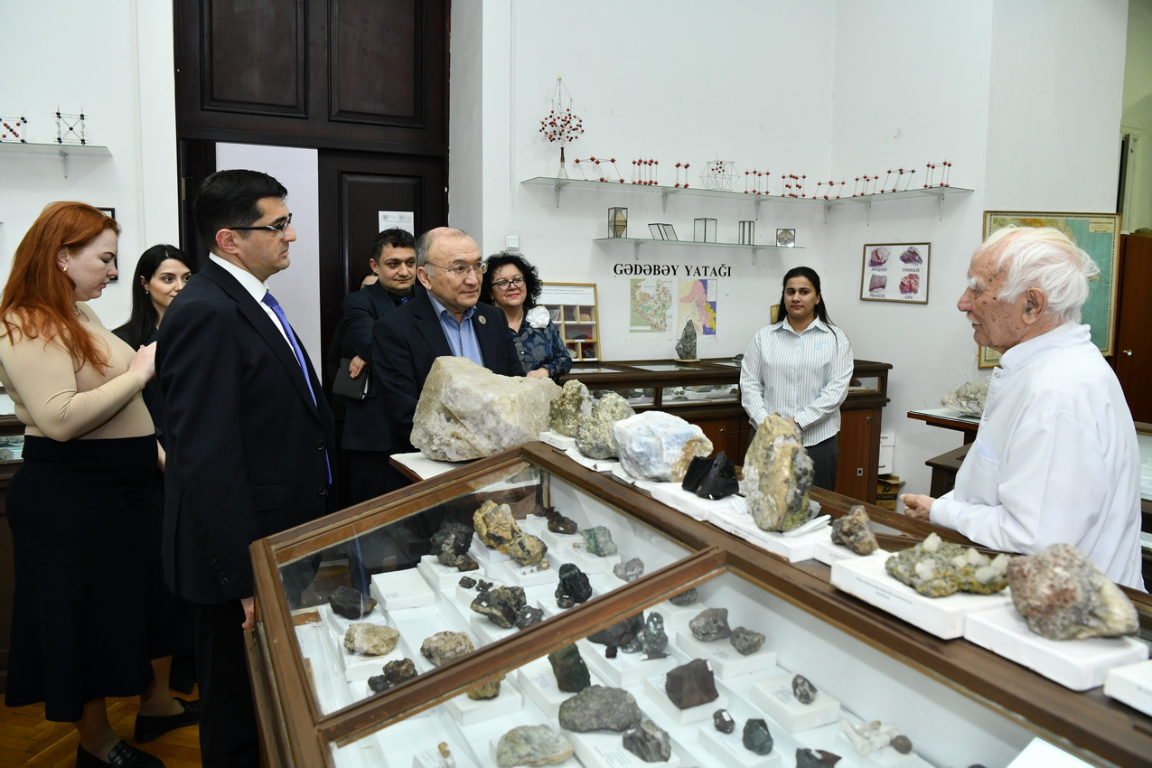 ADNSU ilə Qazaxıstan universiteti əməkdaşlıq edəcək