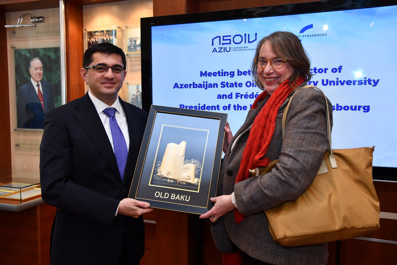 Strasburq Universitetinin prezidenti ADNSU-nun elmi mühitini yüksək qiymətləndirib