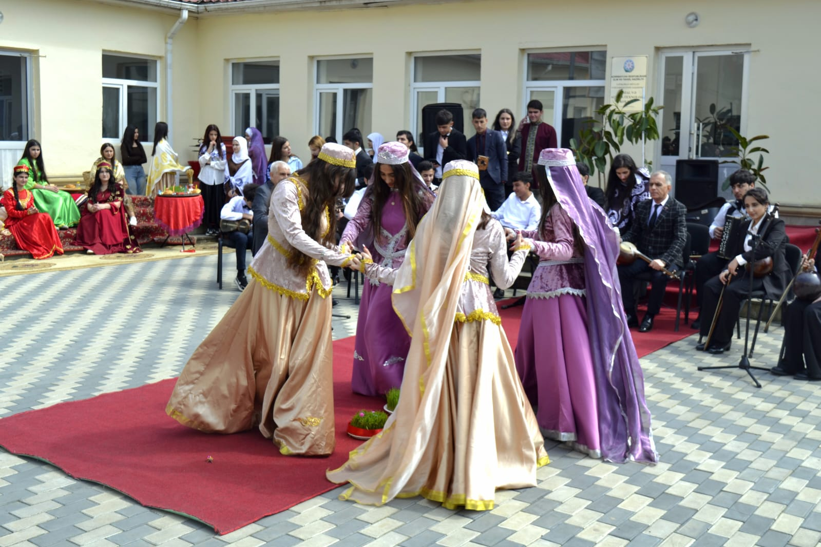 Sosial və Aqrar-Texnoloji Kollecdə Novruza həsr olunmuş tədbir keçirilib