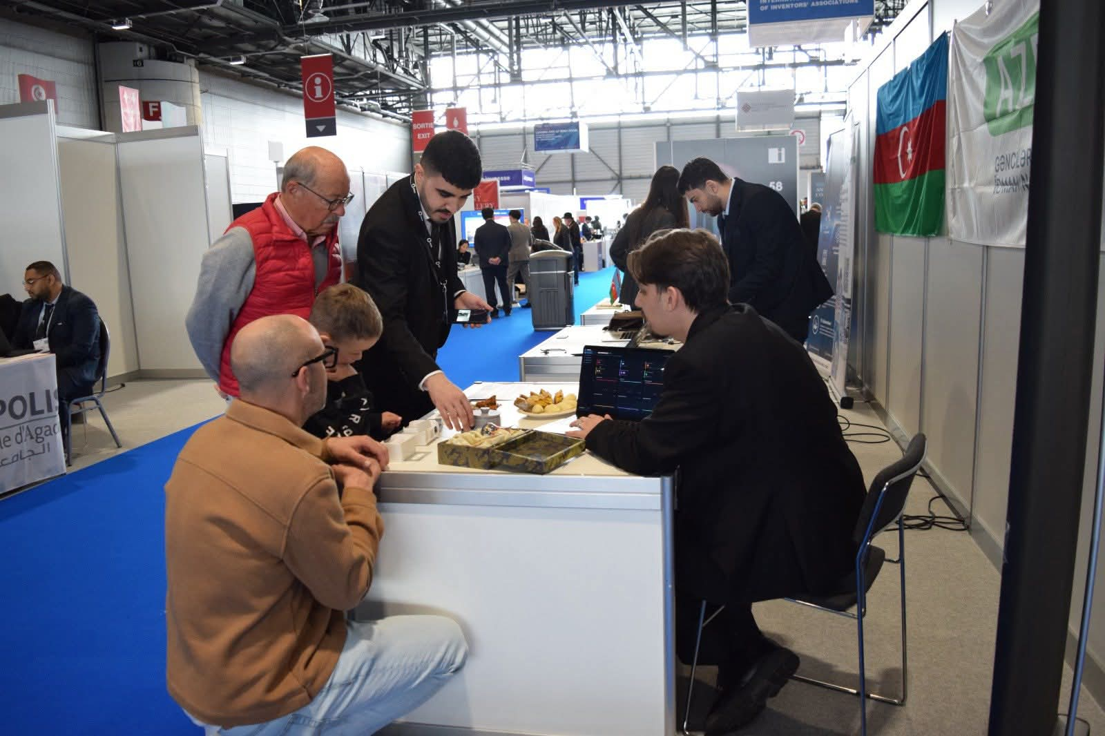 ADNSU tələbələri Cenevrədə beynəlxalq sərgidə uğur qazanıblar