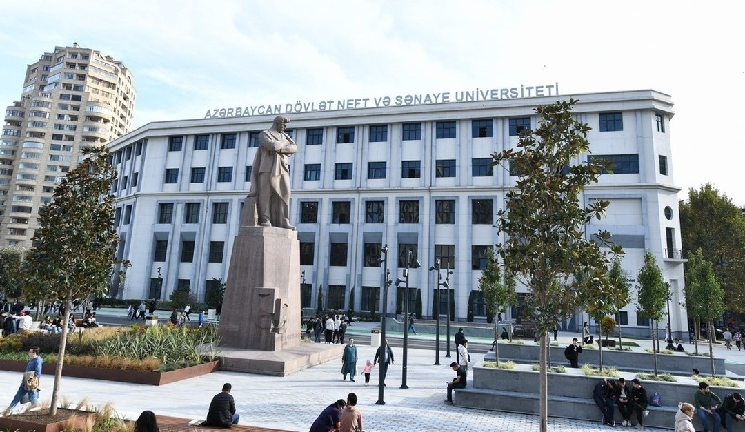 ADNSU kompüter elmləri və informasiya sistemləri üzrə ölkə birincisi oldu