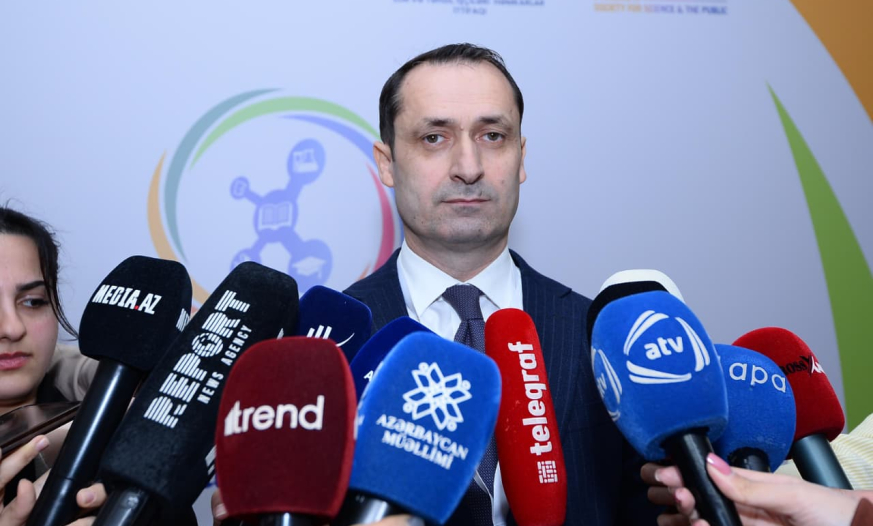 Fuad Qarayev: Azərbaycan məktəbliləri beynəlxalq müsabiqələrdə uğurla çıxış edirlər