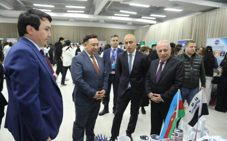 Emin Əmrullayev Qazaxıstanda “Study in Azerbaijan” beynəlxalq təhsil sərgisi ilə tanış olub 