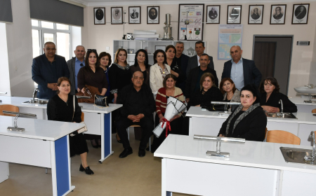 “Elə bil 40 ili bir gündə yaşadıq” - Sinif yoldaşları 40 ildən sonra görüşdülər