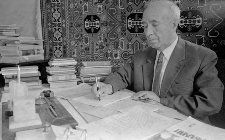 Mir Cəlal Paşayev və müəllim təcrübəsi: insanlıq fəlsəfəsinin canlı təzahürü 