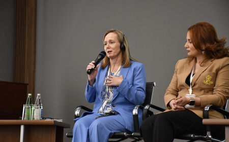 Angela Romney: Müəllim öz fəaliyyətini təhlil etməli və hər bir şagirdə uyğun yanaşma tapmalıdır 