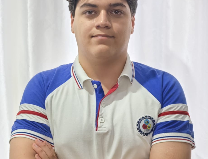 "Kompüter mühəndisi olacağam"- Buraxılış imtahanında birincilik qazanan Bakı məktəblisi