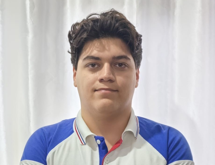 "Kompüter mühəndisi olacağam"- Buraxılış imtahanında birincilik qazanan Bakı məktəblisi