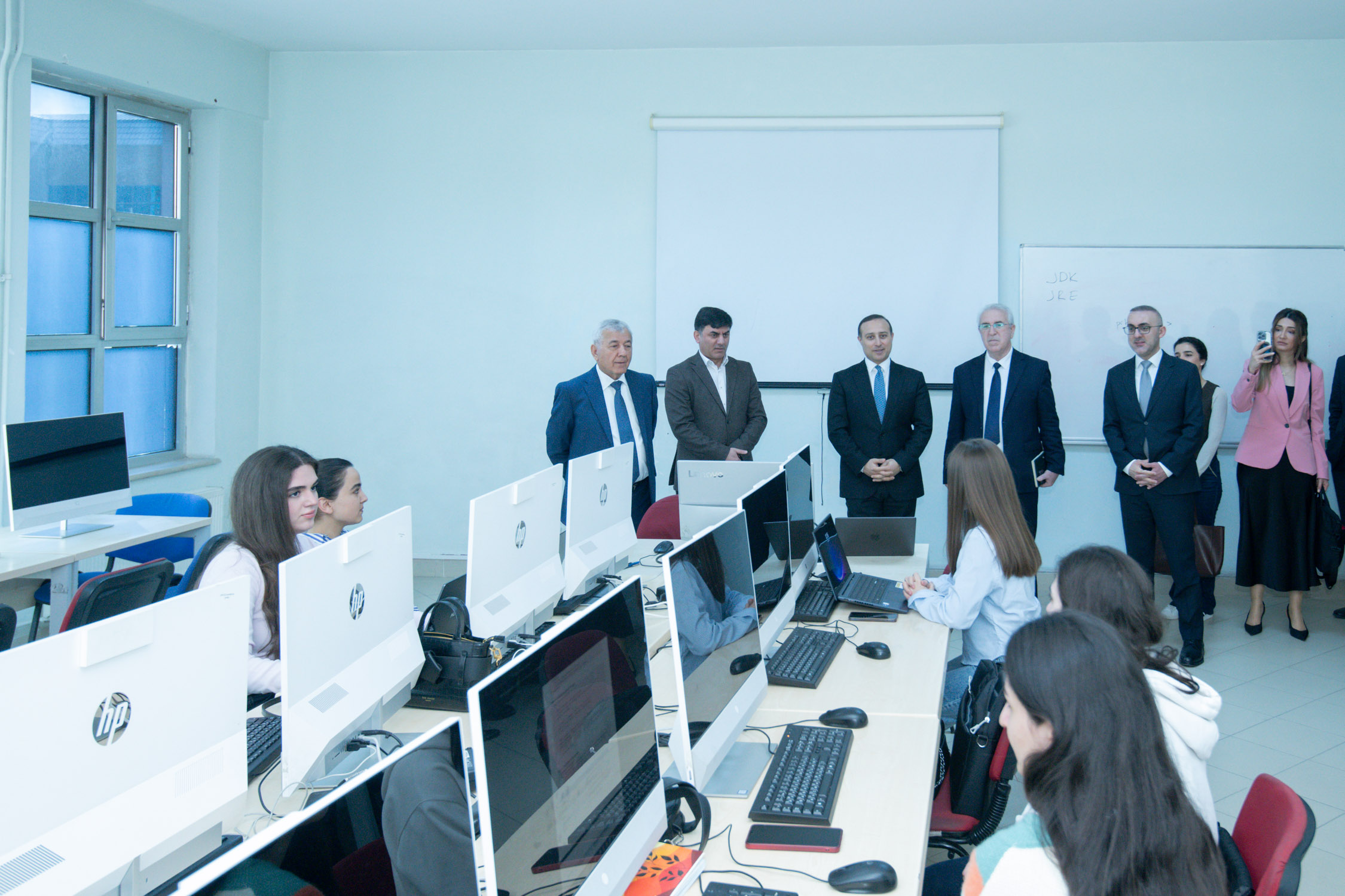 BMU ilə 4SİM arasında gələcək əməkdaşlıq imkanları müzakirə olunub