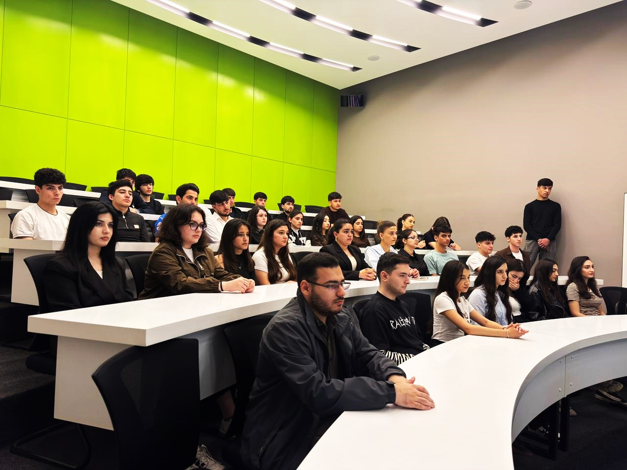 ADNSU-da “Müasir texnologiyanın logistikada həlləri” mövzusunda təlim keçirilib